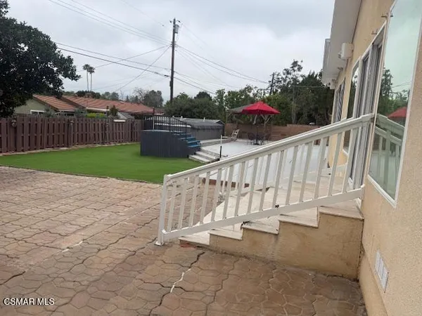 $1,340,000 | 10111 Oak Park Avenue, Northridge, CA 91325