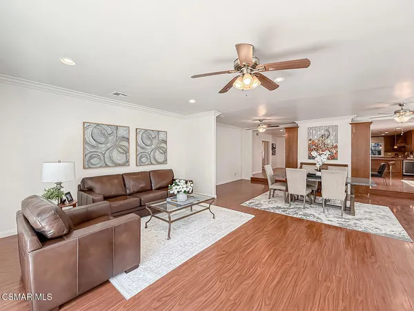 $1,340,000 | 10111 Oak Park Avenue, Northridge, CA 91325