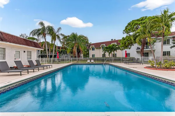 $2,300 | 700 Southeast 2nd Avenue, Unit 318, Deerfield Beach, FL 33441