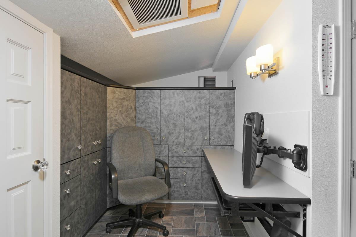 1185 Cañada Road Woodside, CA 94062 - Photo 16 of 22 Gallery Image 16
