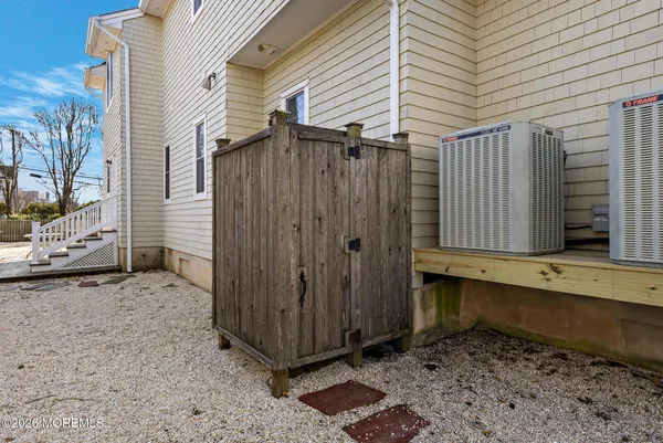 $2,750,000 | 923 Barnegat Lane, Mantoloking, NJ 08738