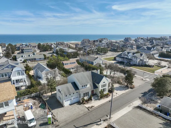 $2,750,000 | 923 Barnegat Lane, Mantoloking, NJ 08738