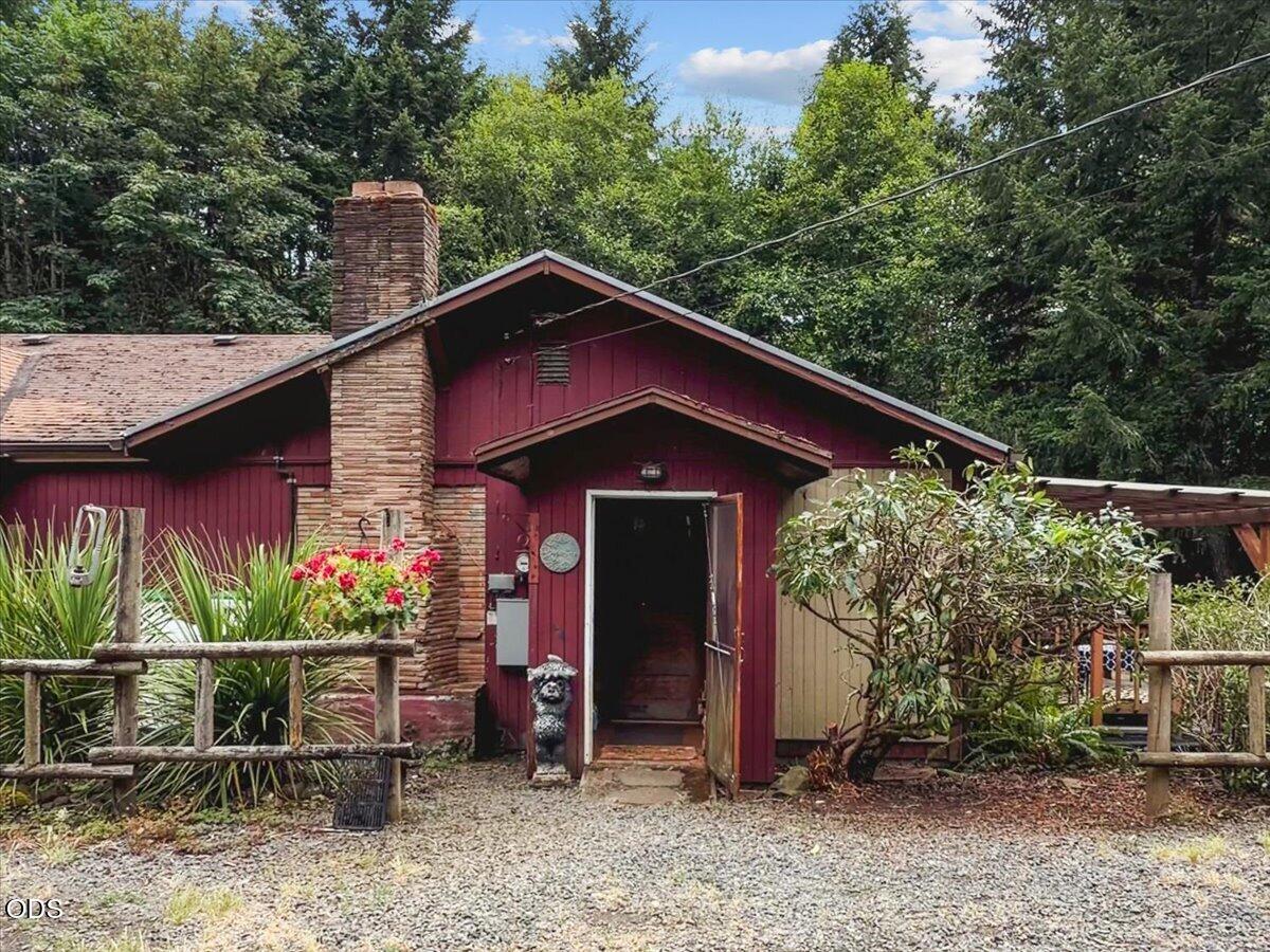 22606 Milk Ranch Road Scotts Mills, OR 97375 - Photo 3 of 34 Gallery Image 3