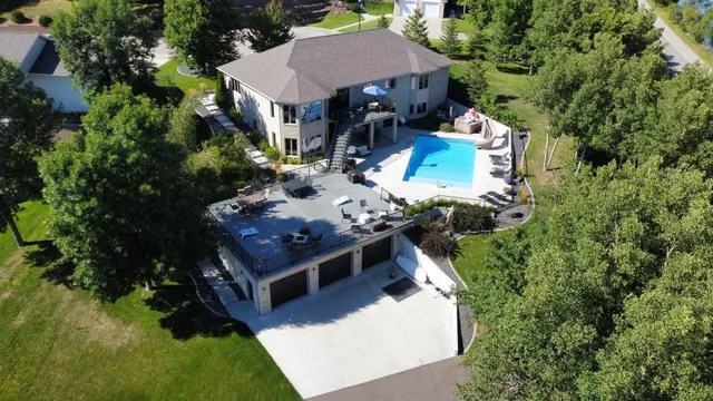 $1,399,900 | 2131 Memory Lane, Detroit Lakes, MN 56501