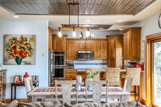 $1,399,900 | 2131 Memory Lane, Detroit Lakes, MN 56501