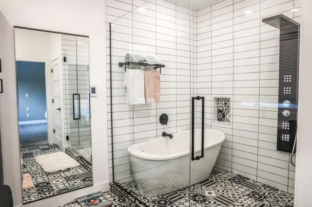 $1,399,900 | 2131 Memory Lane, Detroit Lakes, MN 56501