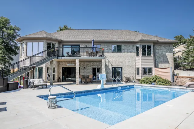 $1,399,900 | 2131 Memory Lane, Detroit Lakes, MN 56501