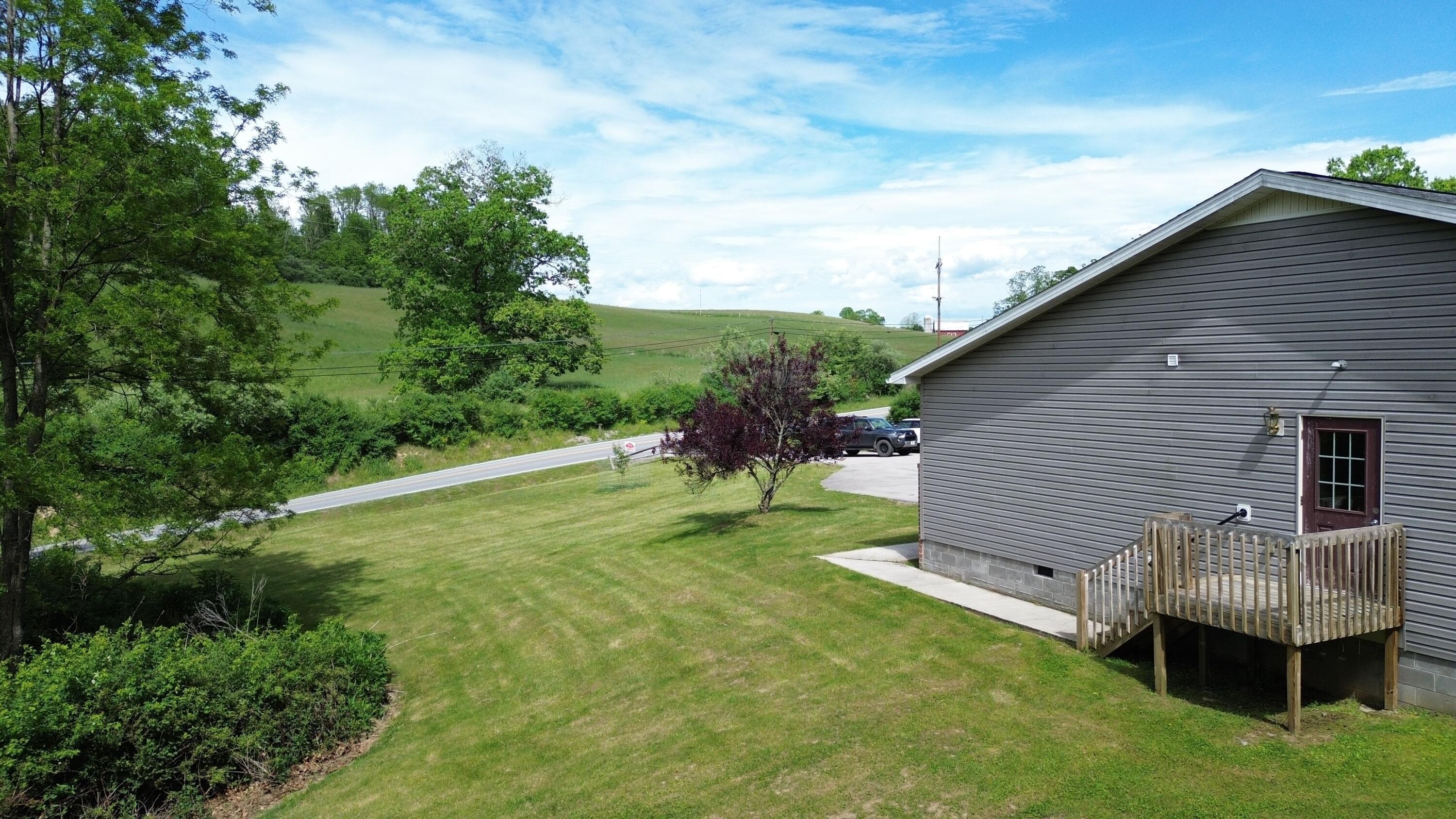 509 Woodrow Road Marlinton, WV 24954 - Photo 7 of 44 image 803122
