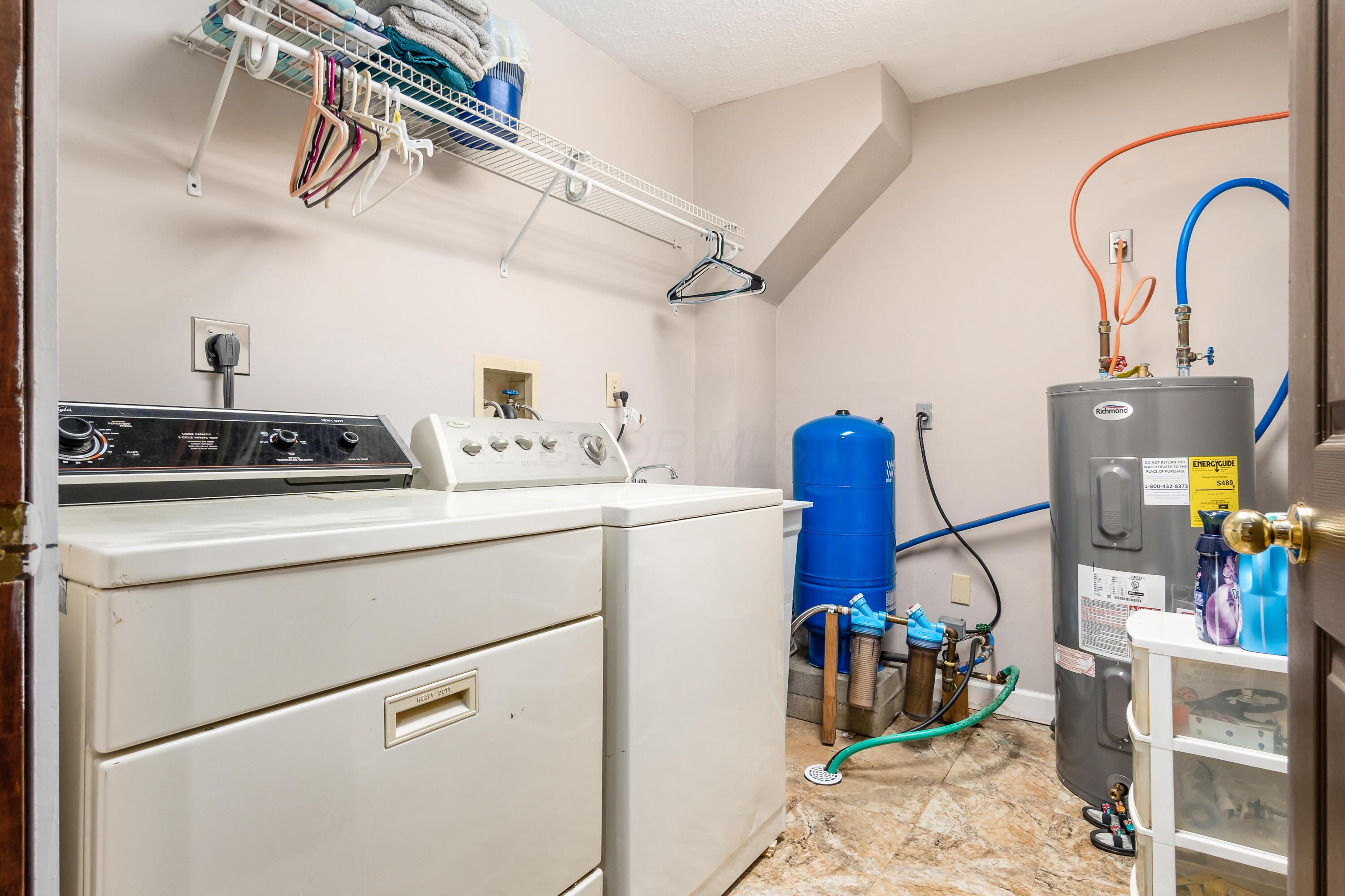 5795 Royalton Road Southwest Lancaster, OH 43130 - Photo 28 of 49 1st floor laundry
