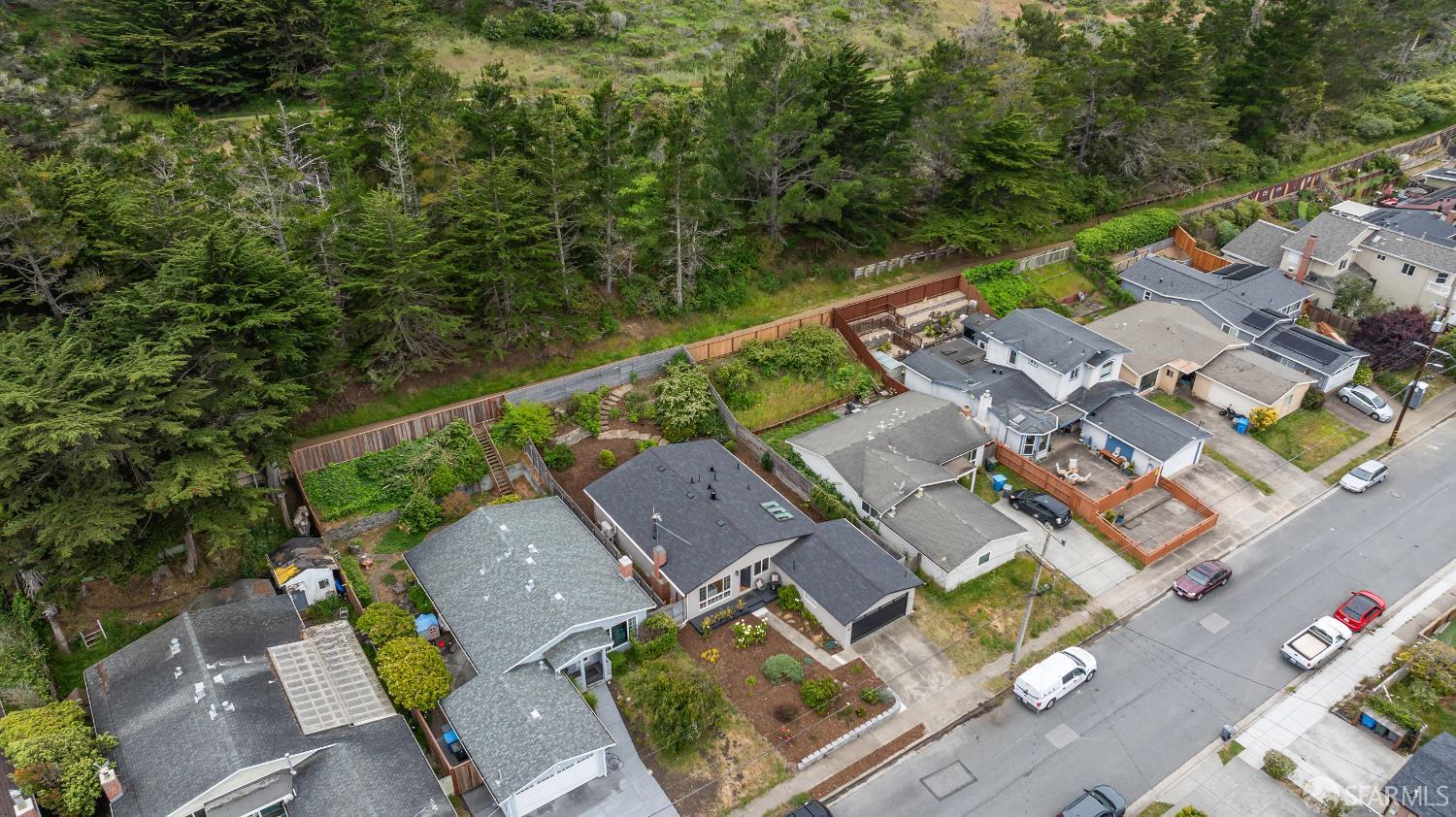 316 Seaside Drive Pacifica, CA 94044 - Photo 28 of 37