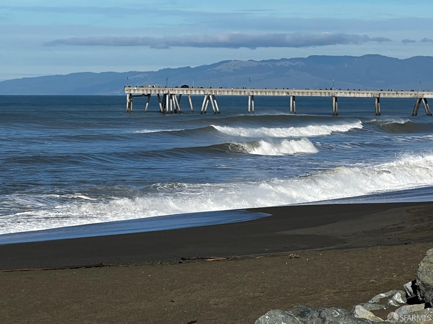 316 Seaside Drive Pacifica, CA 94044 - Photo 34 of 37