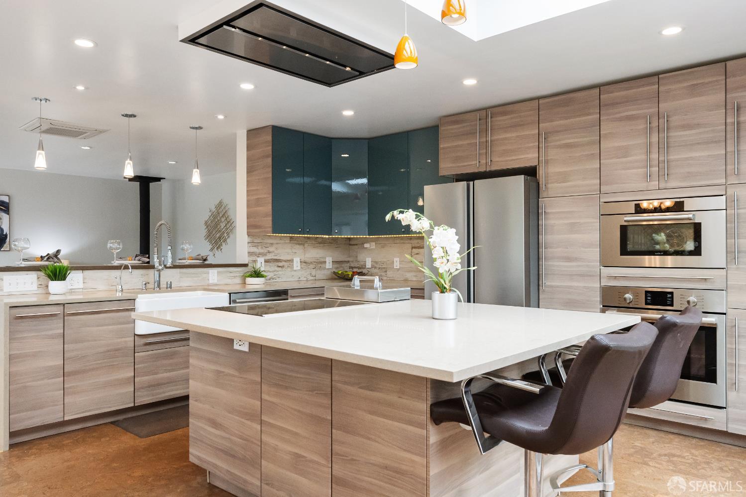 316 Seaside Drive Pacifica, CA 94044 - Photo 8 of 37