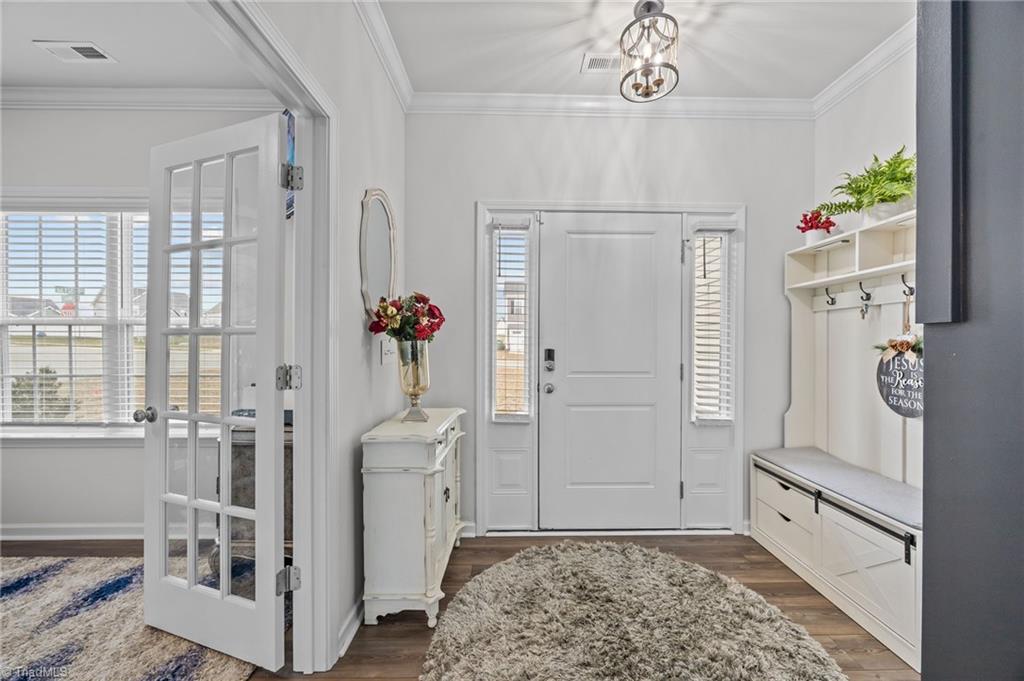 1976 Channel Street Graham, NC 27253 - Photo 5 of 49 Entry