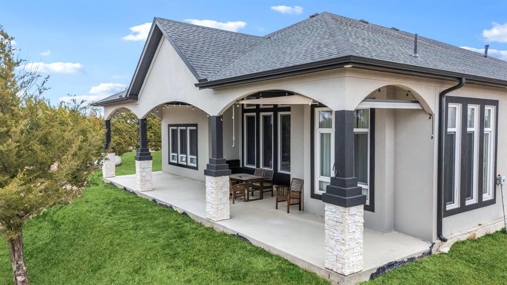 971 Sister Grove Road Van Alstyne, TX 75495 - Photo 27 of 38 a front view of a house with garden