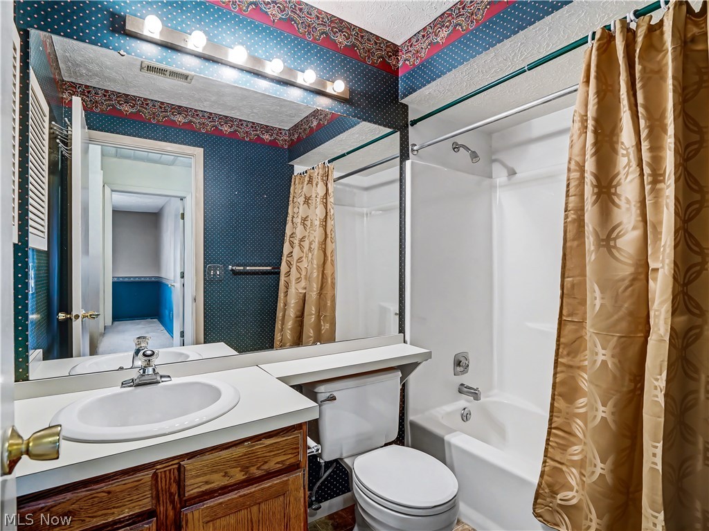 1207 West River Road North, Unit D3 Elyria, OH 44035 - Photo 22 of 32