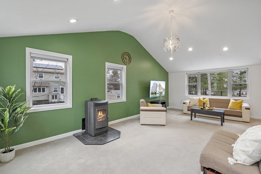 26 Temple Drive Methuen, MA 01844 - Photo 21 of 38 a living room with furniture and a window