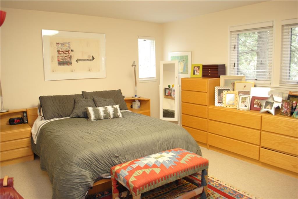 2348 Marbury Road Churchill, PA 15221 - Photo 19 of 25 Gallery Image 19