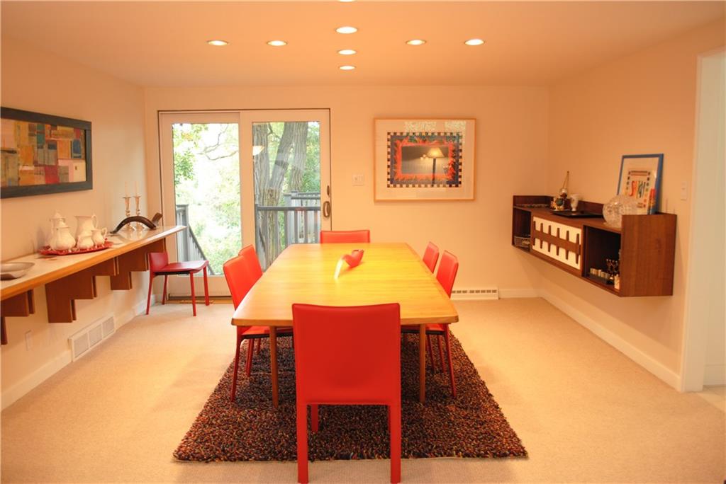 2348 Marbury Road Churchill, PA 15221 - Photo 5 of 25 Gallery Image 5