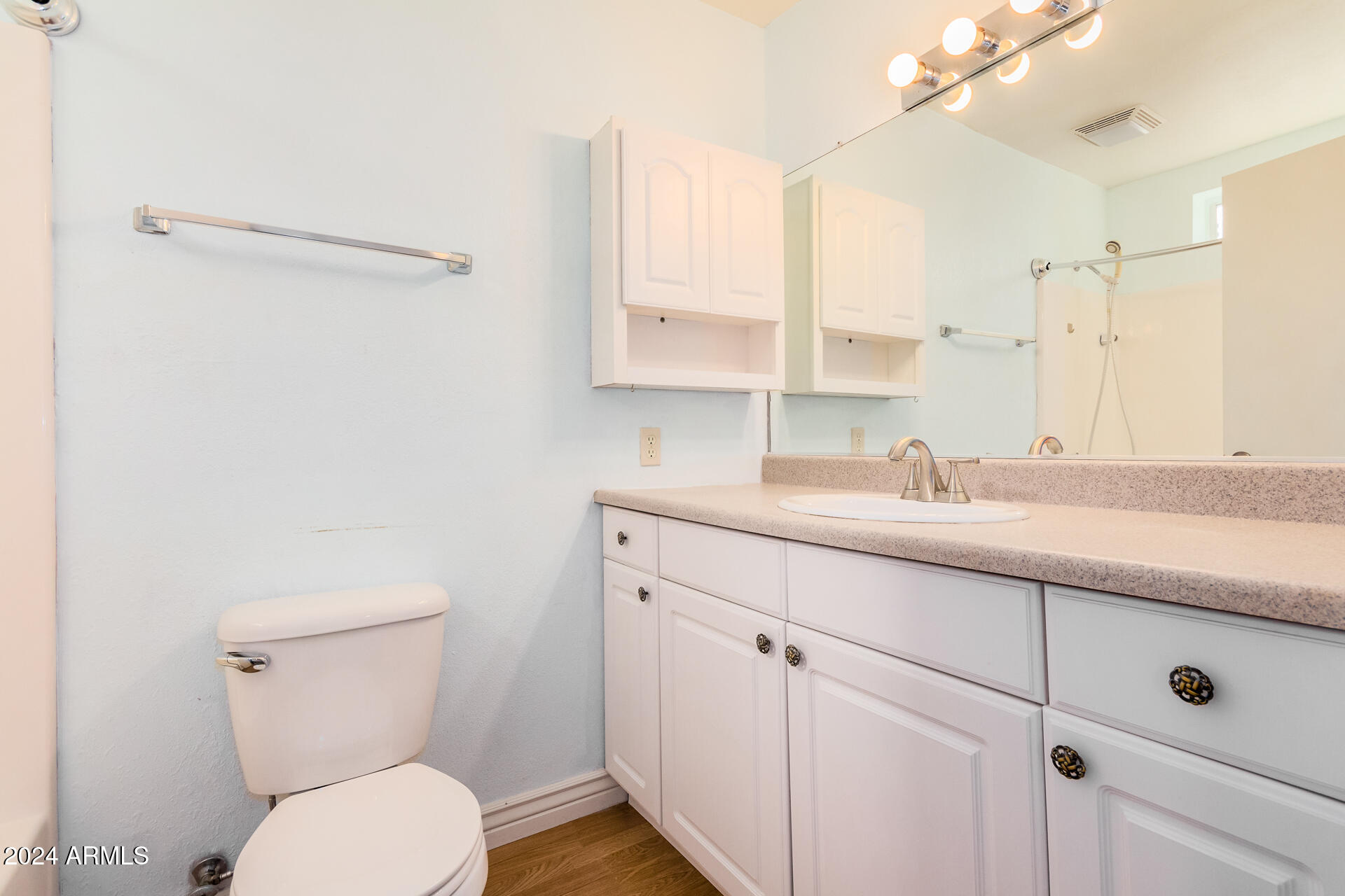 850 East Knox Road Tempe, AZ 85284 - Photo 44 of 68 Casita Bathroom