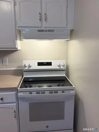 $1,900 | 1274 East Main Street, Unit D12, Meriden, CT 06450