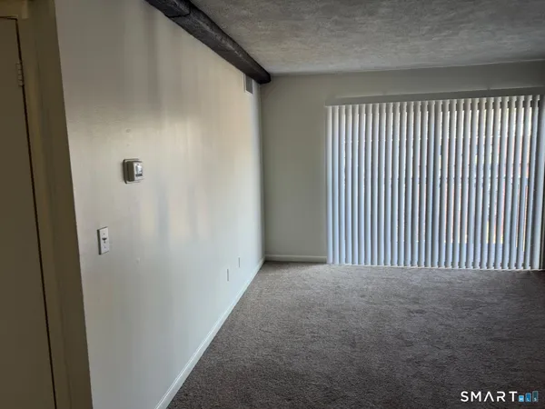 $1,900 | 1274 East Main Street, Unit D12, Meriden, CT 06450