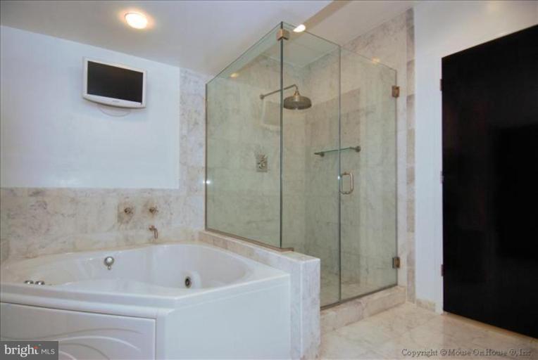 2905 Daniel Road Chevy Chase, MD 20815 - Photo 20 of 30 LOWER LEVEL MASTER BATHROOM.