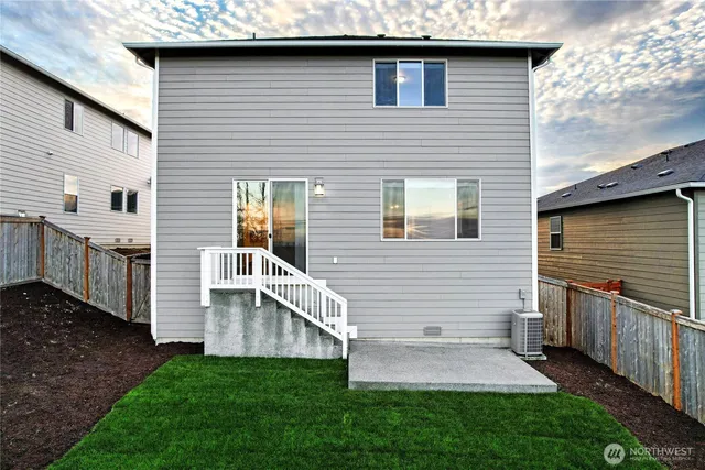 a view of outdoor space yard and deck