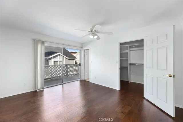 $4,860 | 1421 12th Street, Unit 4, Manhattan Beach, CA 90266