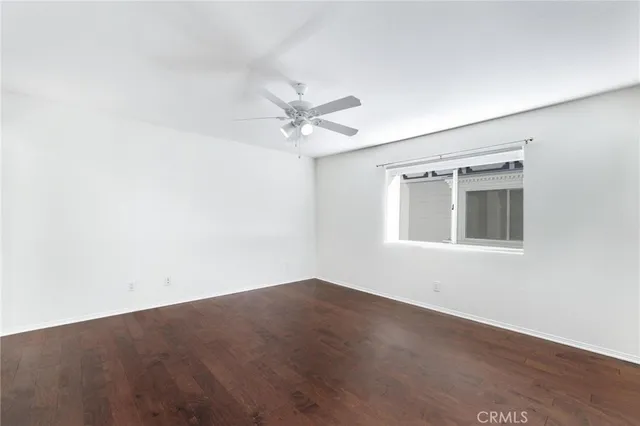 $4,995 | 1421 12th Street, Unit 4, Manhattan Beach, CA 90266