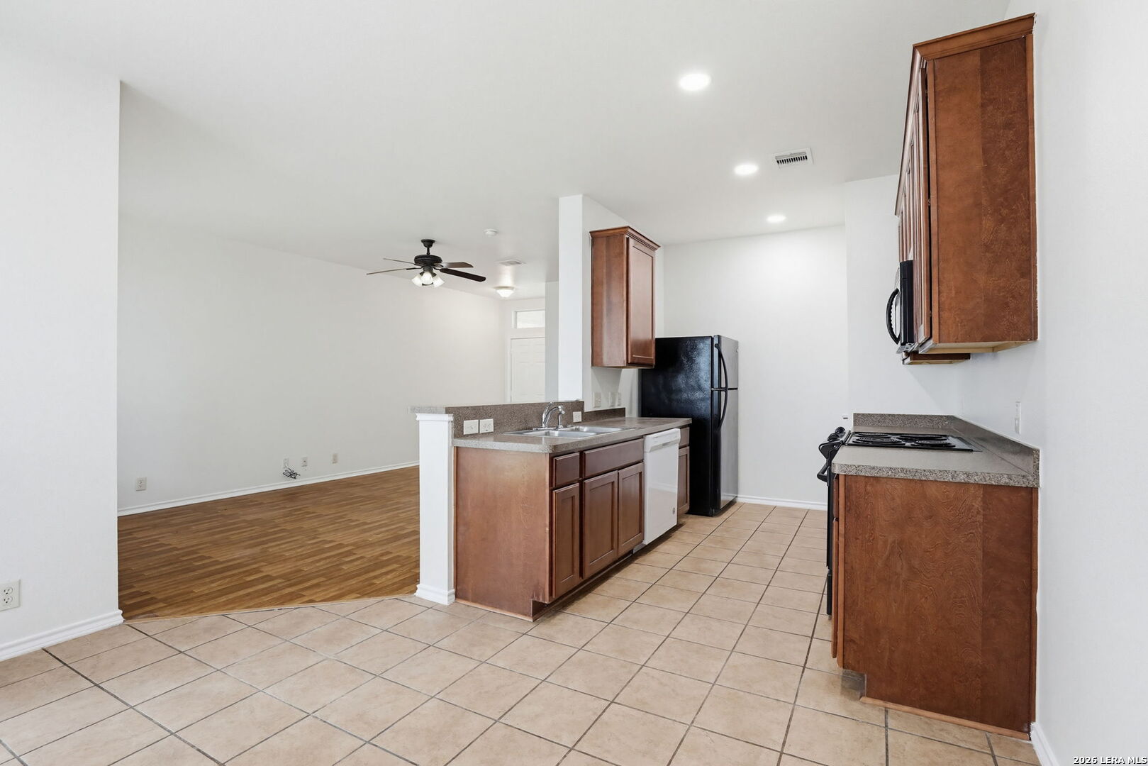 6829 Terra Rye San Antonio, TX 78240 - Photo 5 of 19