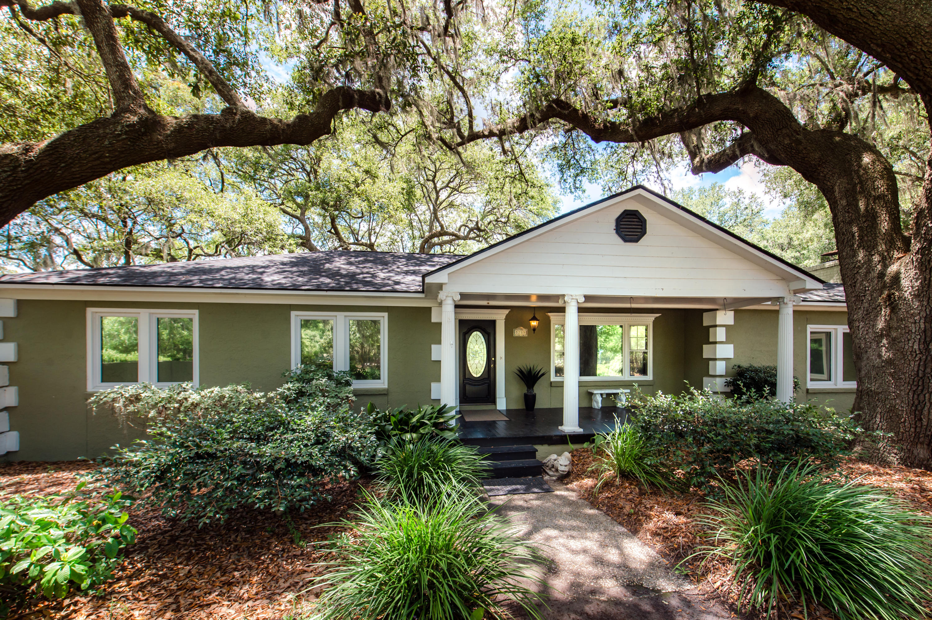 5283 Chaplins Landing Road Hollywood, SC 29449 - Photo 2 of 35 Front of Home