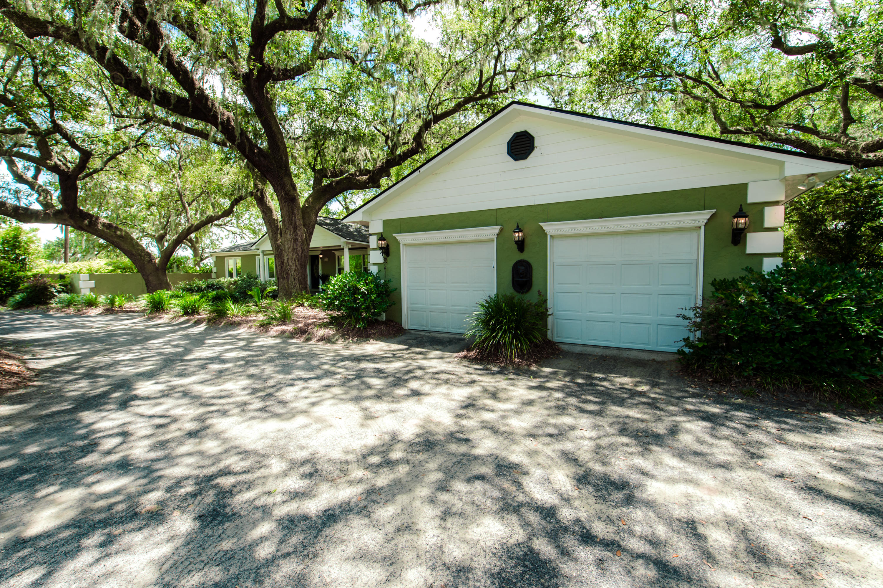 5283 Chaplins Landing Road Hollywood, SC 29449 - Photo 3 of 35 2 Car Garage