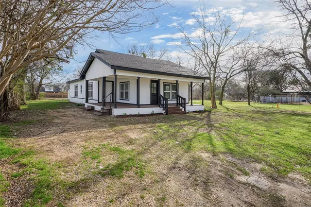 $189,900 | 107 Donelton Street, Cumby, TX 75433