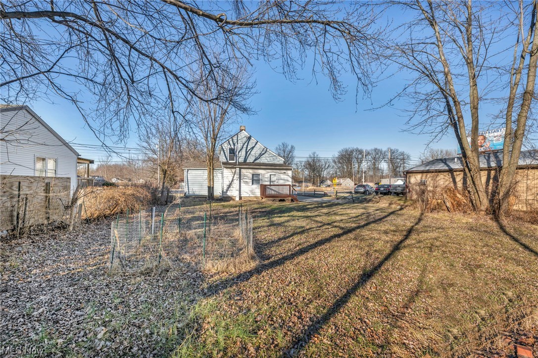 42085 North Ridge Road Elyria, OH 44035 - Photo 10 of 44