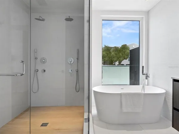 $2,300,000 | 1020 Sunset Point Road, Unit 103, Clearwater, FL 33755