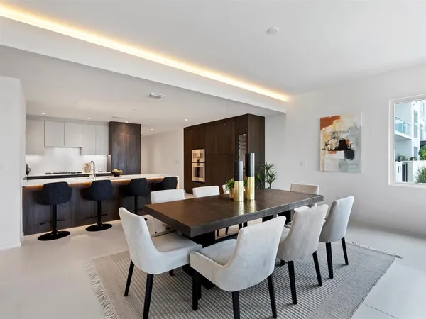 $2,300,000 | 1020 Sunset Point Road, Unit 103, Clearwater, FL 33755