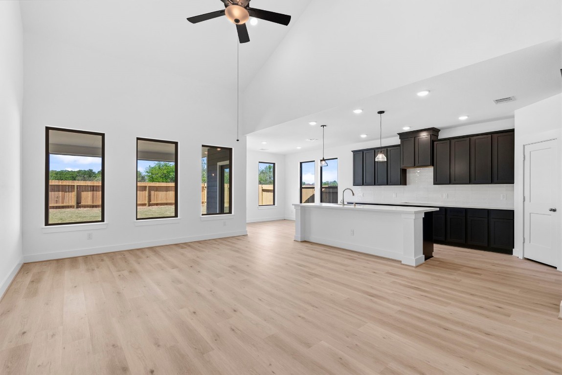 19211 Trinity Terrace Ln Spring Spring, TX 77379 - Photo 9 of 40