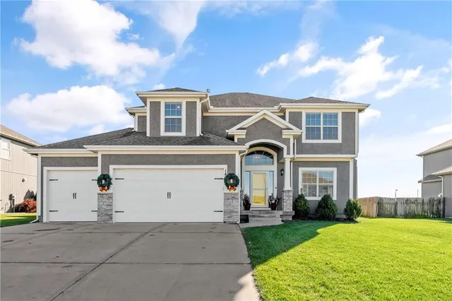 $499,000 | 1403 Northeast 108th Street, Kansas City, MO 64155