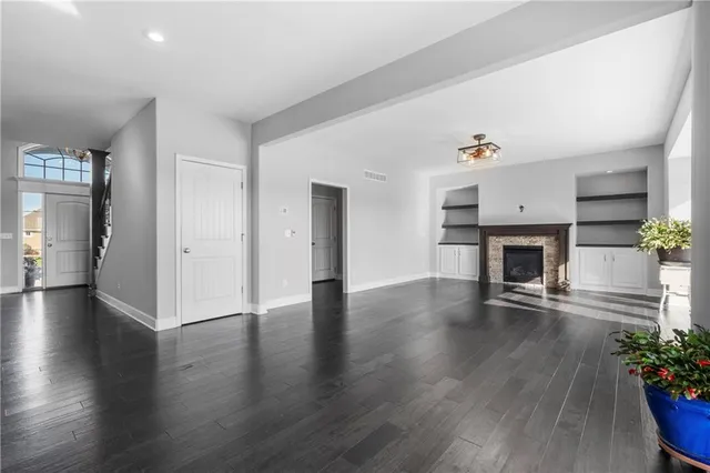 $499,000 | 1403 Northeast 108th Street, Kansas City, MO 64155