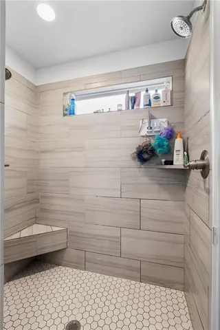 $499,000 | 1403 Northeast 108th Street, Kansas City, MO 64155