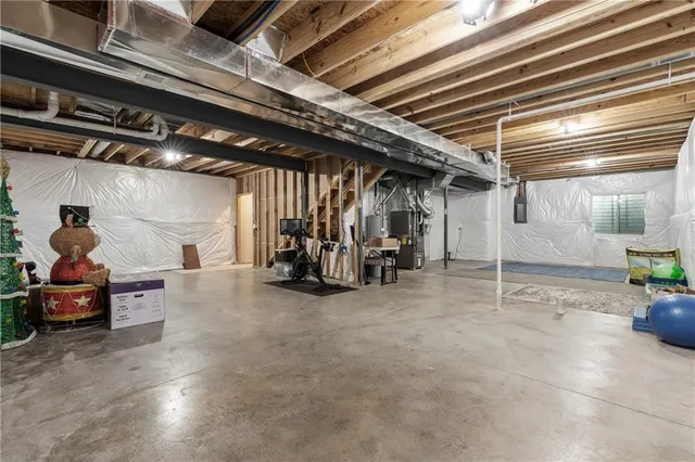 $499,000 | 1403 Northeast 108th Street, Kansas City, MO 64155