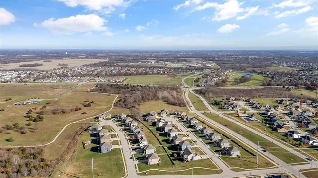 $499,000 | 1403 Northeast 108th Street, Kansas City, MO 64155