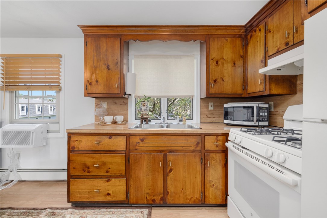 45 E Street Bristol, RI 02809 - Photo 6 of 15