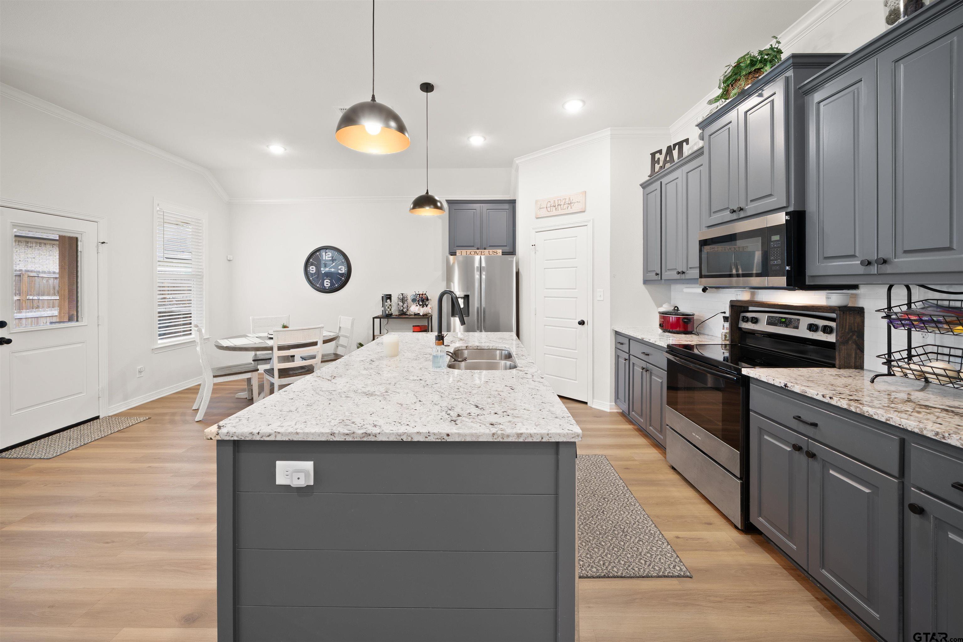 3057 Royal Gdn Road Tyler, TX 75701 - Photo 6 of 29