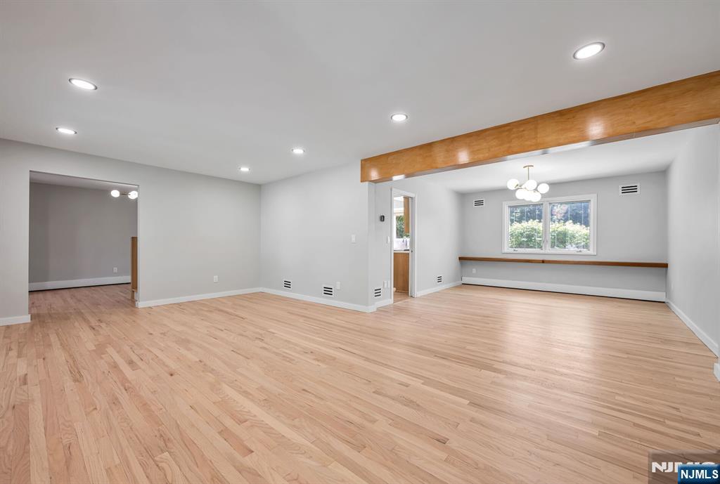 439 Summit Street Englewood Cliffs, NJ 07632 - Photo 8 of 34