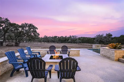 $2,990,000 | 207 Gwendolyns Trail, Wimberley, TX 78676