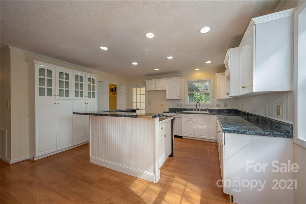 2495 South Blackstock Road, Unit 7 Landrum, SC 29356 - Photo 17 of 31 Gallery Image 17