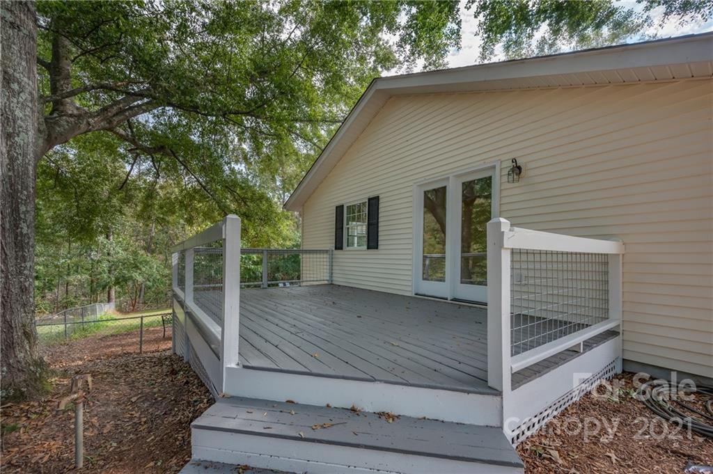 2495 South Blackstock Road, Unit 7 Landrum, SC 29356 - Photo 6 of 31 Gallery Image 6