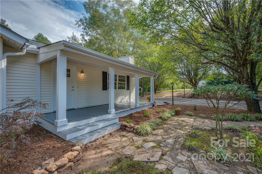 2495 South Blackstock Road, Unit 7 Landrum, SC 29356 - Photo 7 of 31 Gallery Image 7