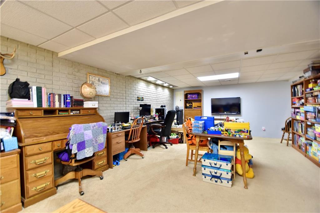 123 Tiger Road Evans City, PA 16033 - Photo 16 of 28 Gallery Image 16